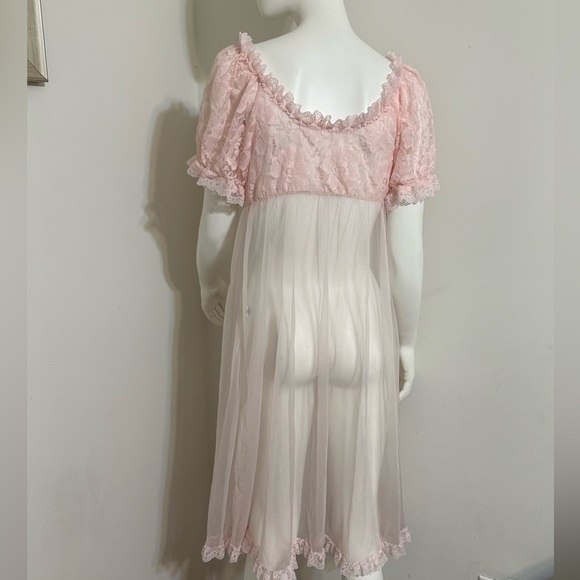 Vintage Tosca Lingerie Sheer Pink Lace Peignoir – Size Small - Picture 10 of 16